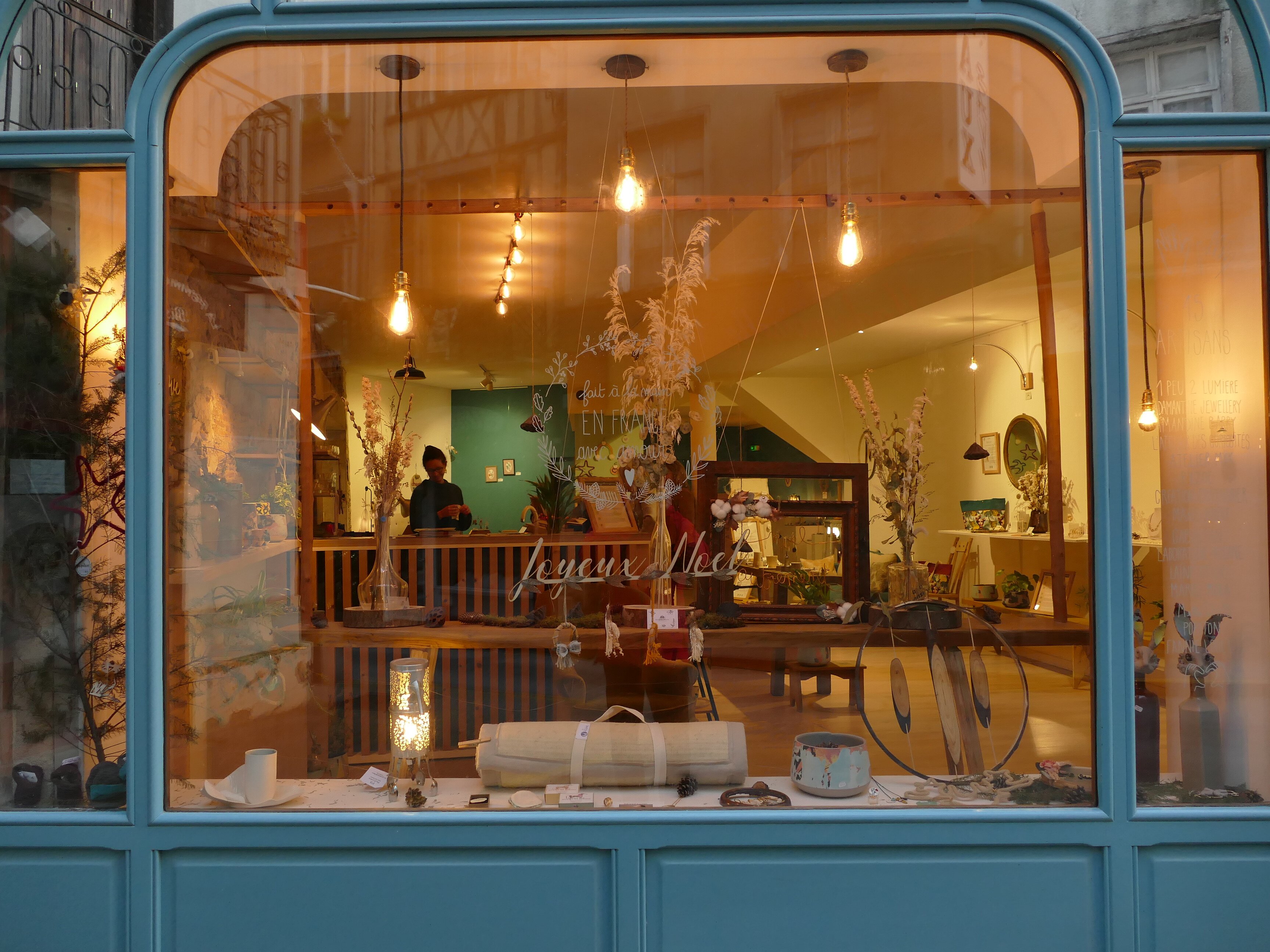 La boutique évènement Noël Autrement par La Main Française s&rsquo;est soldée par un succès!